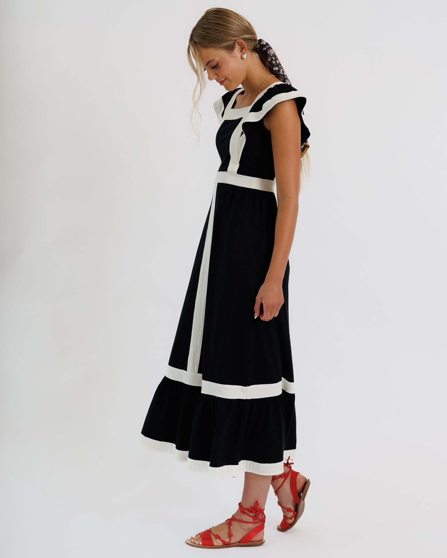 Vestido de fiesta de bloque Downeast Maxi de punto con escote cuadrado