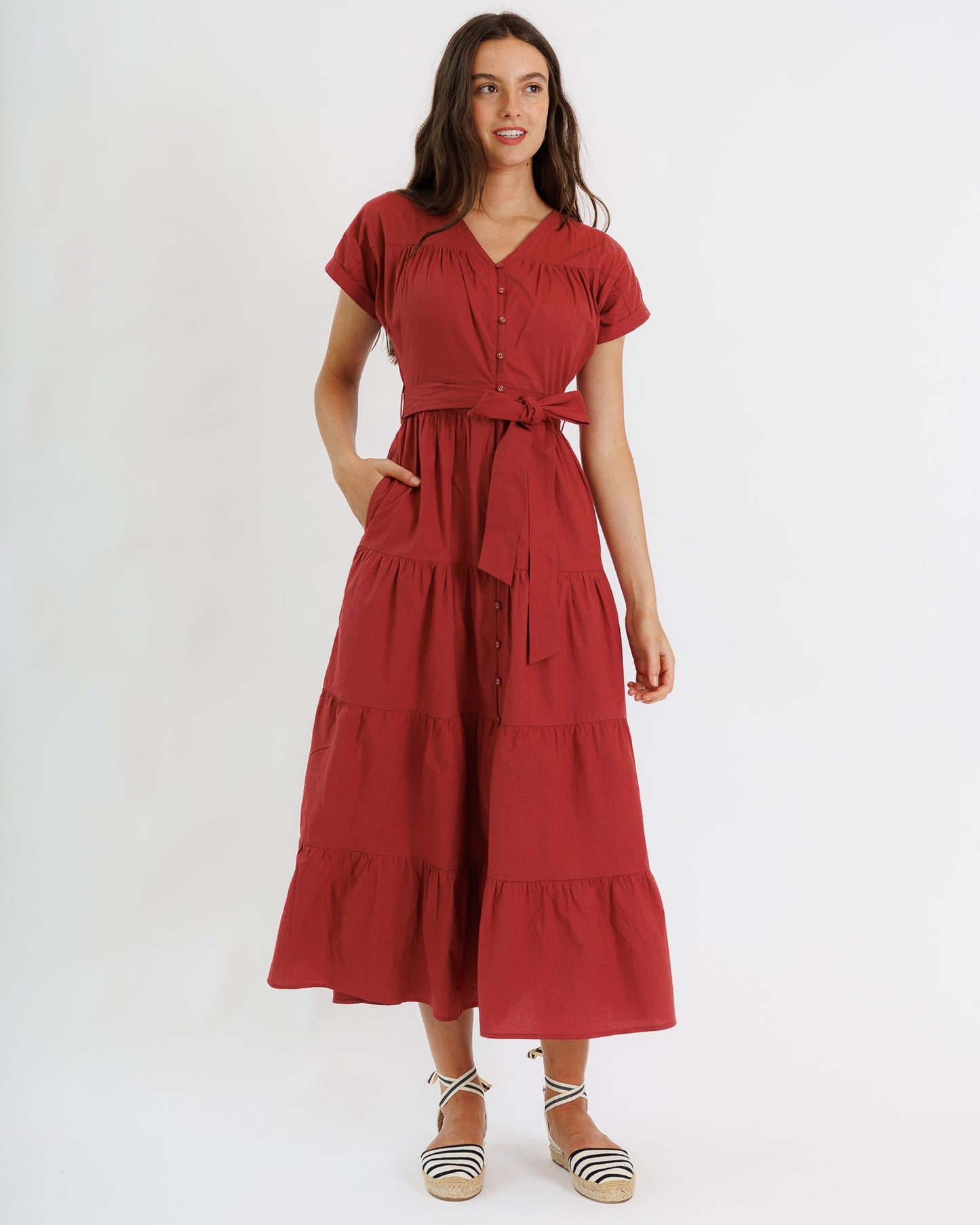 Vestido Dina Downeast de algodón con corte en A y cuello en V y botones