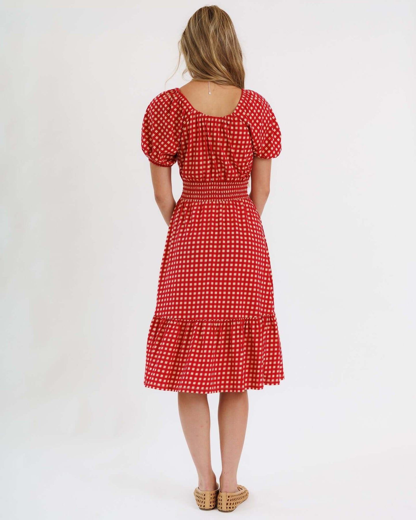 Vestido fruncido con escote corazón de Downeast