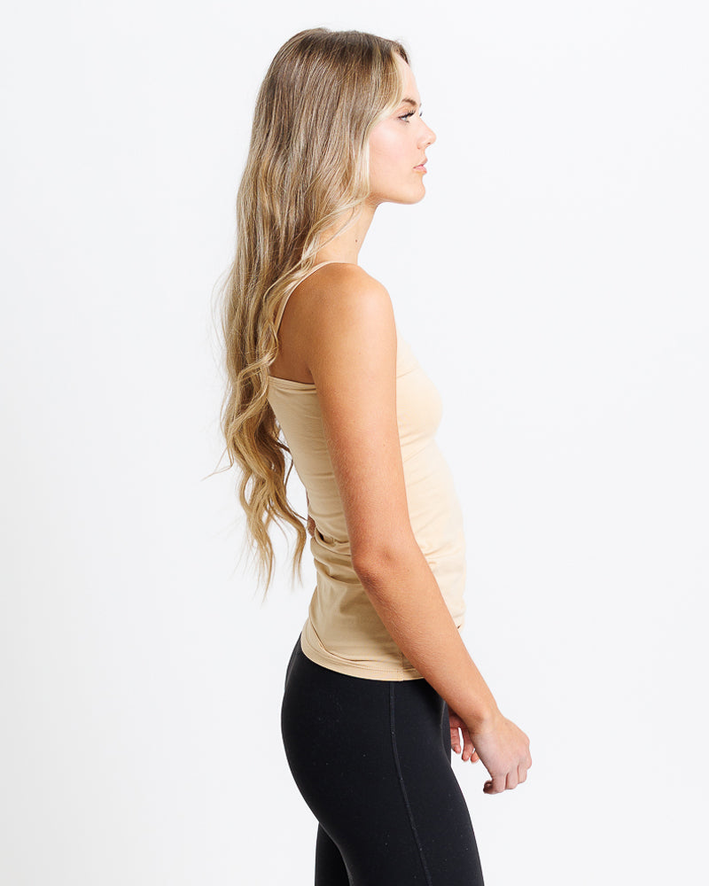 Wonder Cami Tank Top, esencial para usar en capas con vestidos