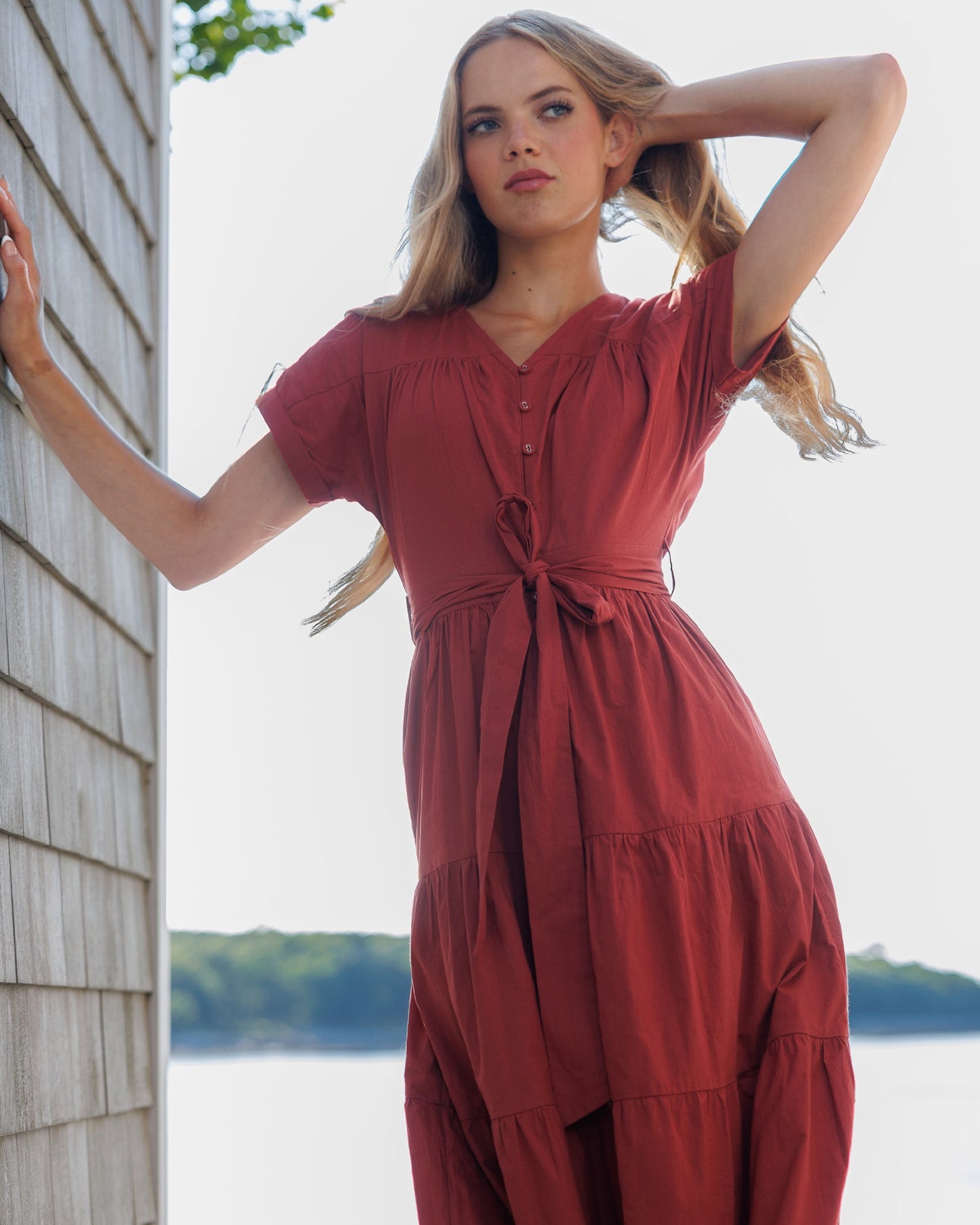 Vestido Dina Downeast de algodón con corte en A y cuello en V y botones