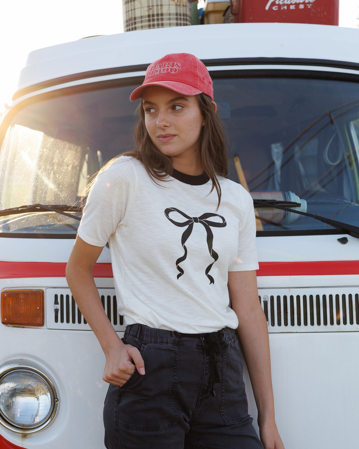 Demure Tee Short Sleeve Graphic With Contrasting Neckline