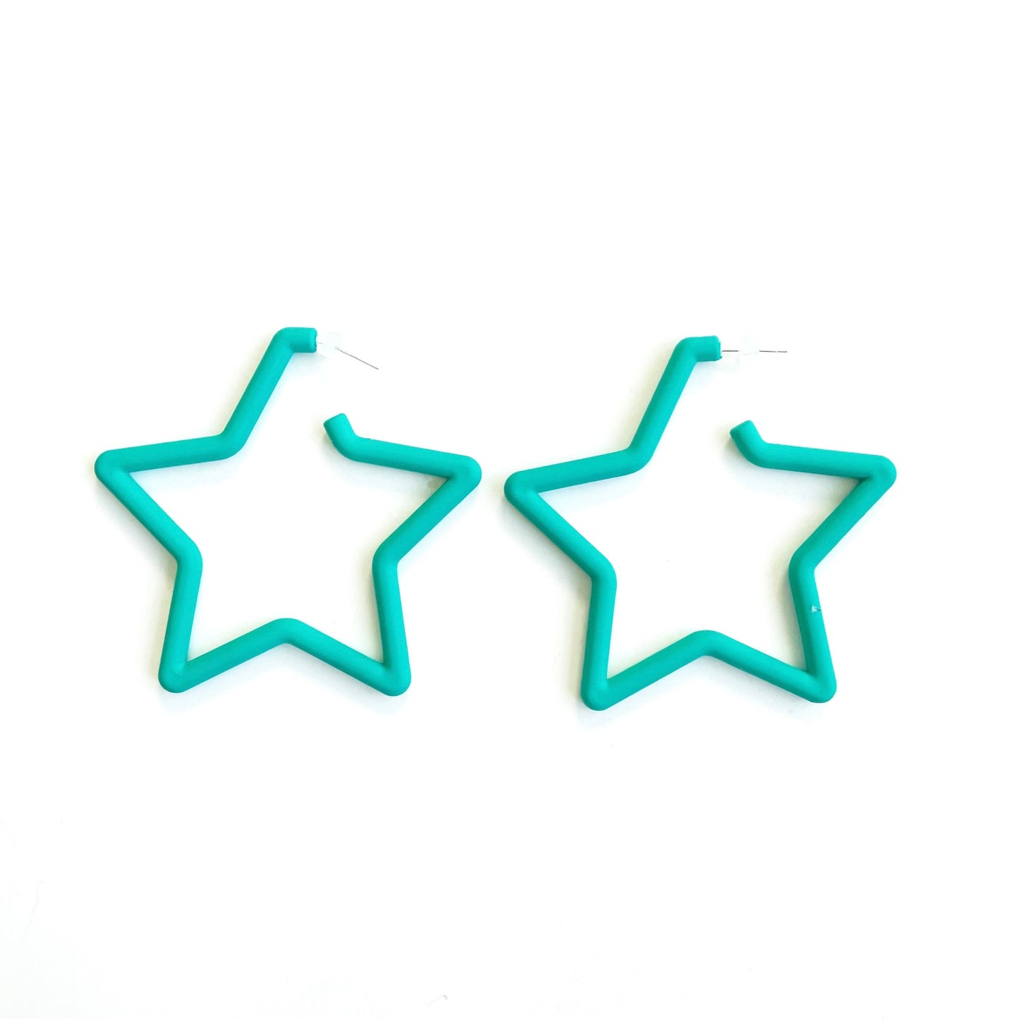 Pendientes de aro acrílico con forma de estrella de 2,5 pulgadas de diámetro.