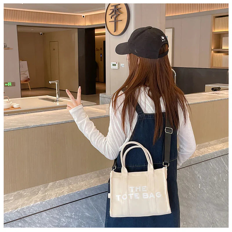 Stylish & Spacious: The Ultimate Tote Bag for Every Occasion! 👜✨ #Fashion #ToteBag #2022Trends