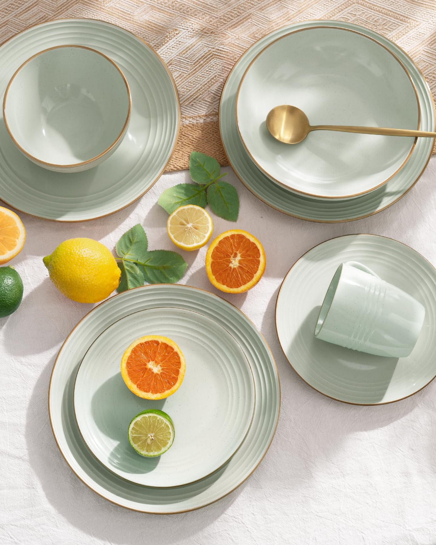 Famiware Jupiter Dinnerware Set, Plates and Bowls Dish Sets for 4 (12 Pieces), Microwave and Dishwasher Safe Stoneware Tableware, Chip and Scratch Resistant, Light Blue