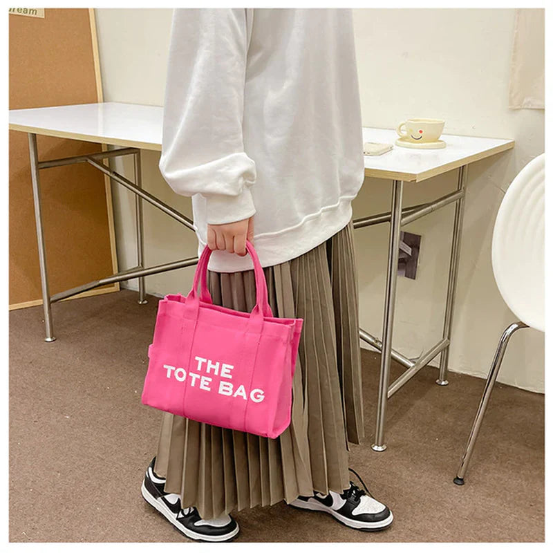 Stylish & Spacious: The Ultimate Tote Bag for Every Occasion! 👜✨ #Fashion #ToteBag #2022Trends