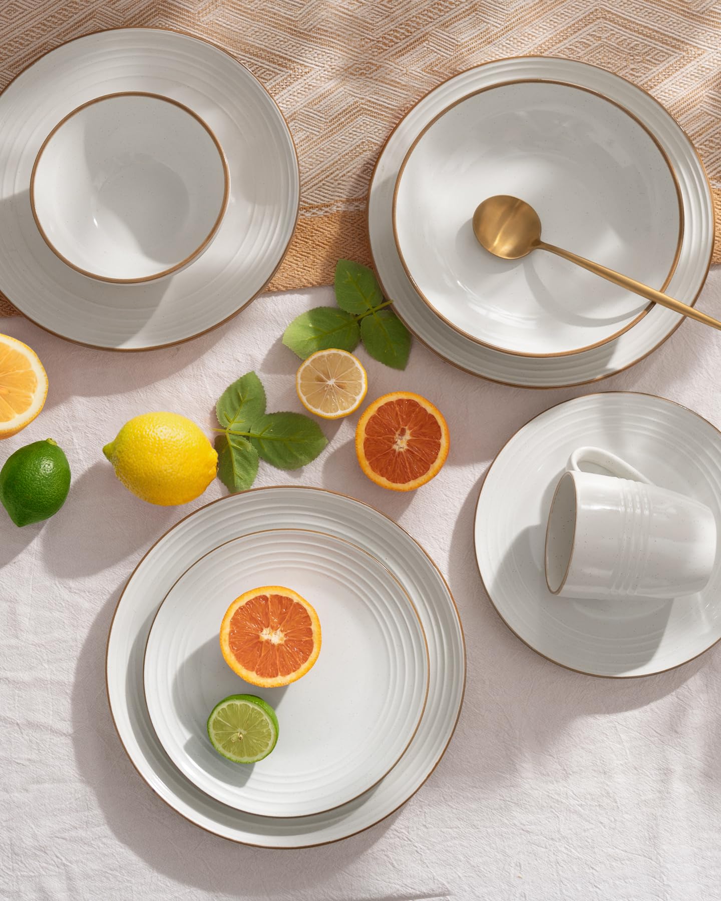 Famiware Jupiter Dinnerware Set, Plates and Bowls Dish Sets for 4 (12 Pieces), Microwave and Dishwasher Safe Stoneware Tableware, Chip and Scratch Resistant, Light Blue