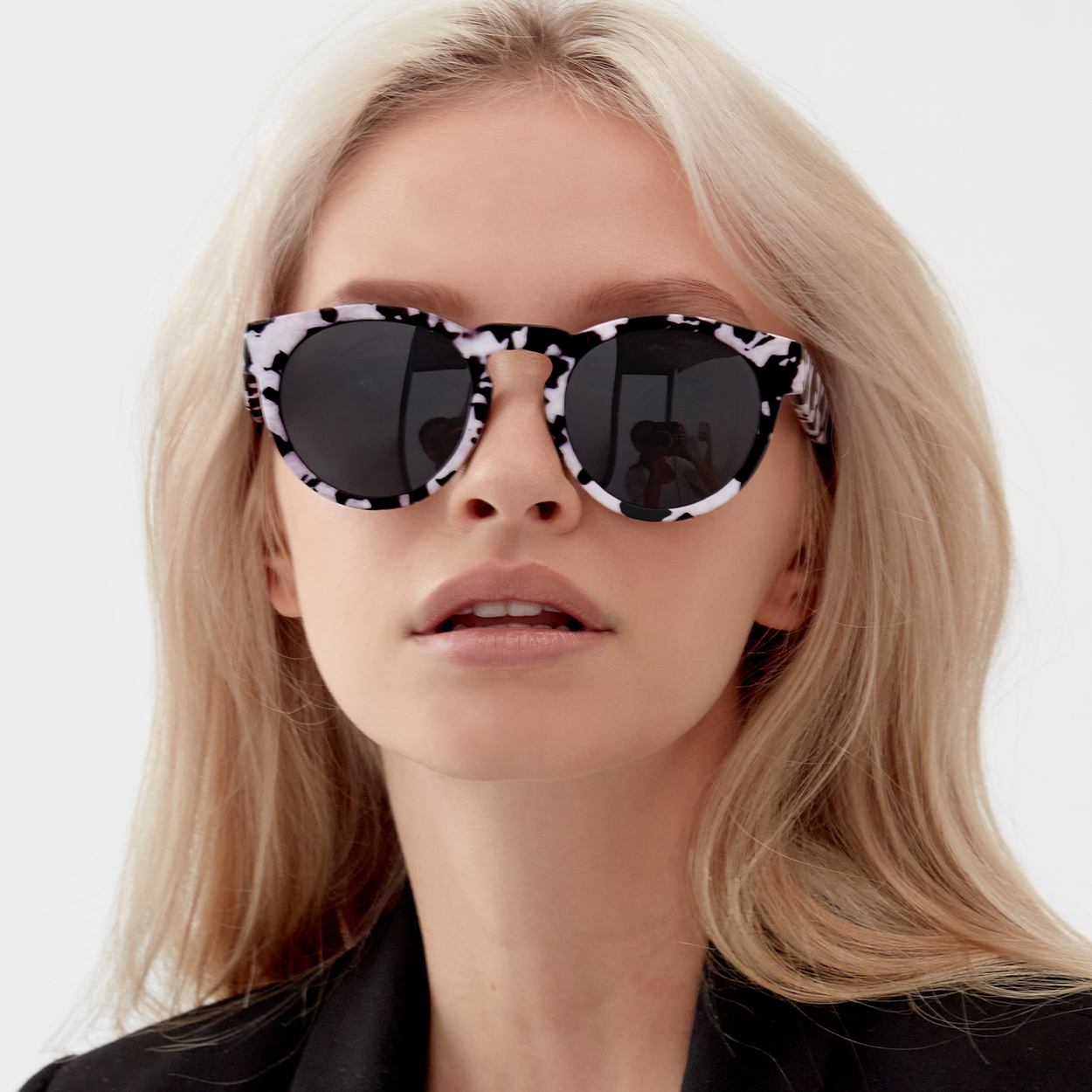 Chelsea White Tortoise Sunglasses With Gradient Lenses