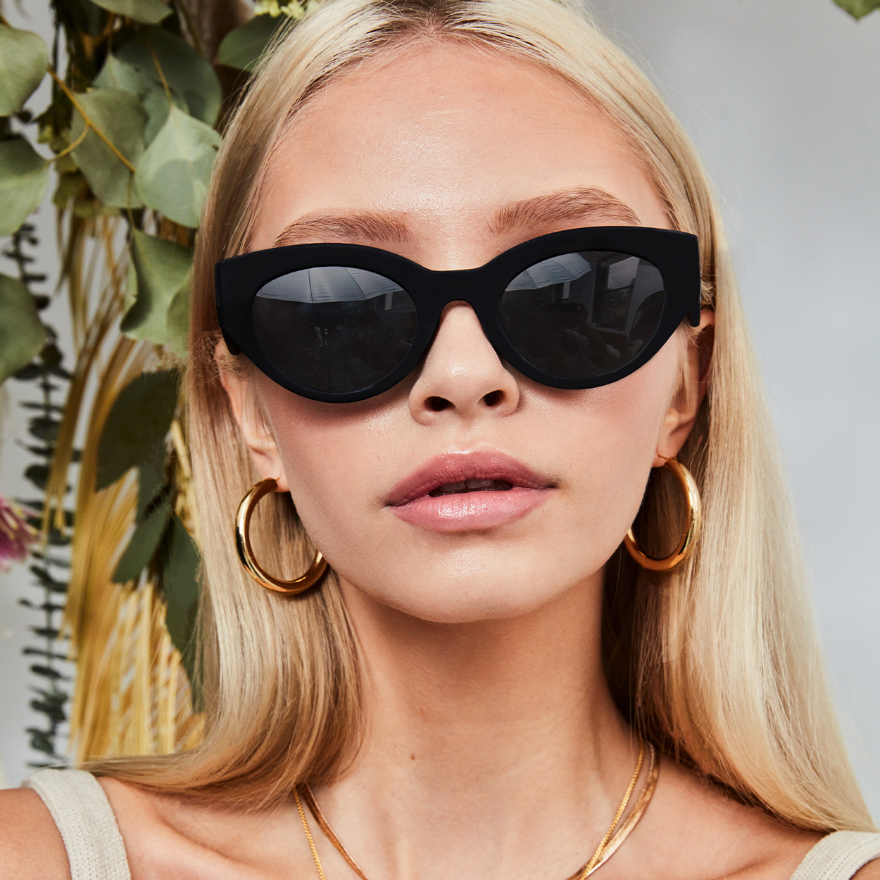 Sustainable Elizabeth Black Oval Cat Eye Sunglasses