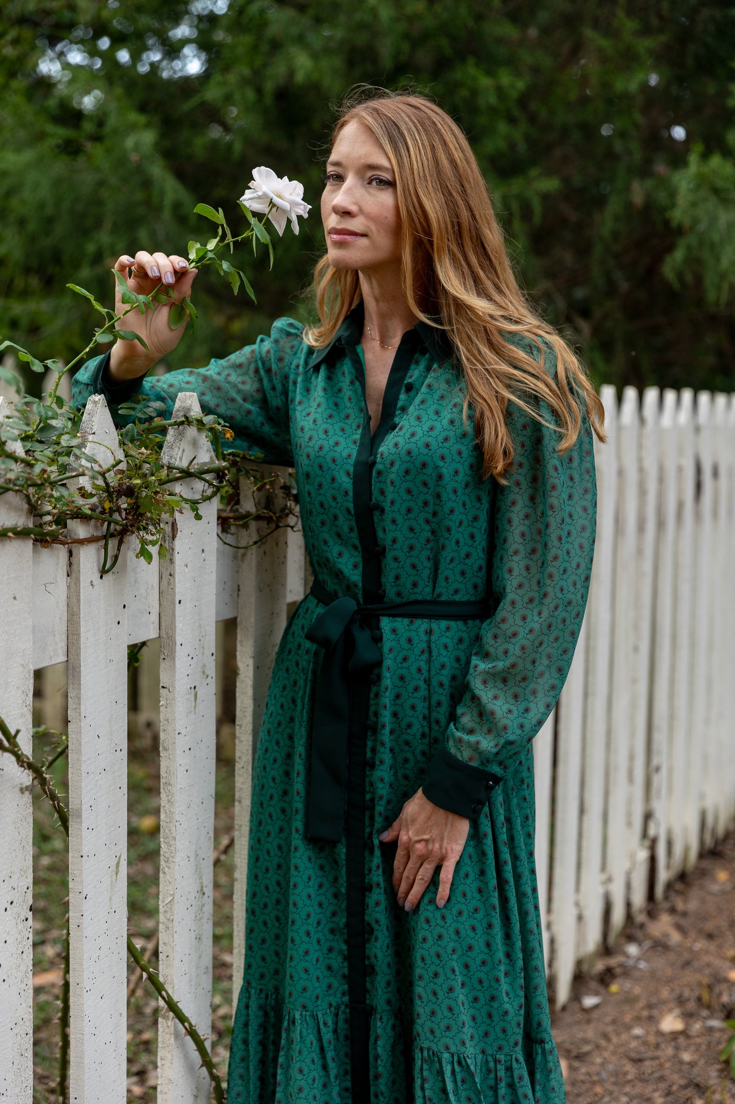 Vestido Ashton verde floral largo para veladas elegantes