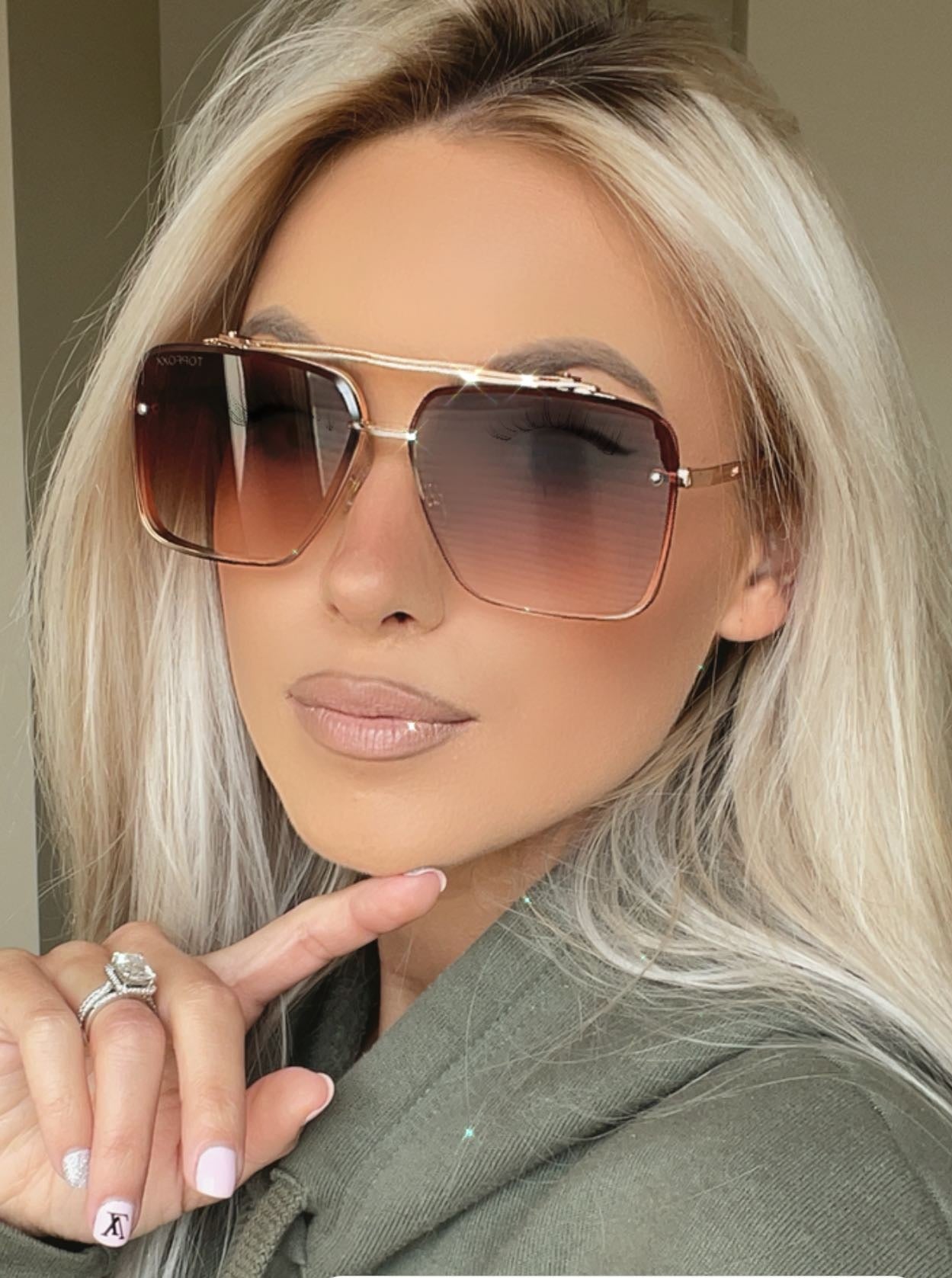 Bella Coffee Tangle Free Aviator Sunglasses Nose Pads