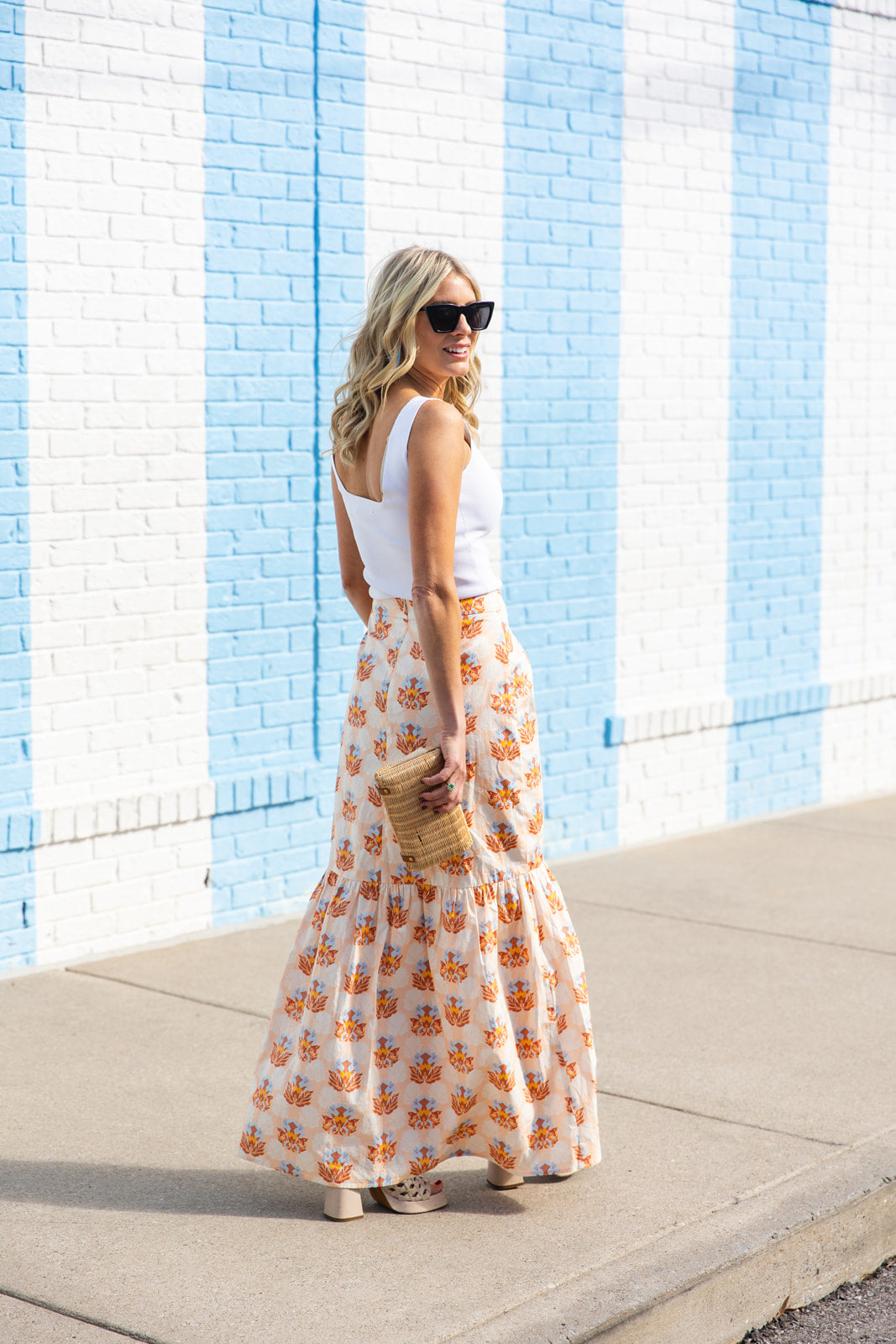 Falda Jasper con estampado floral, volantes y silueta elegante