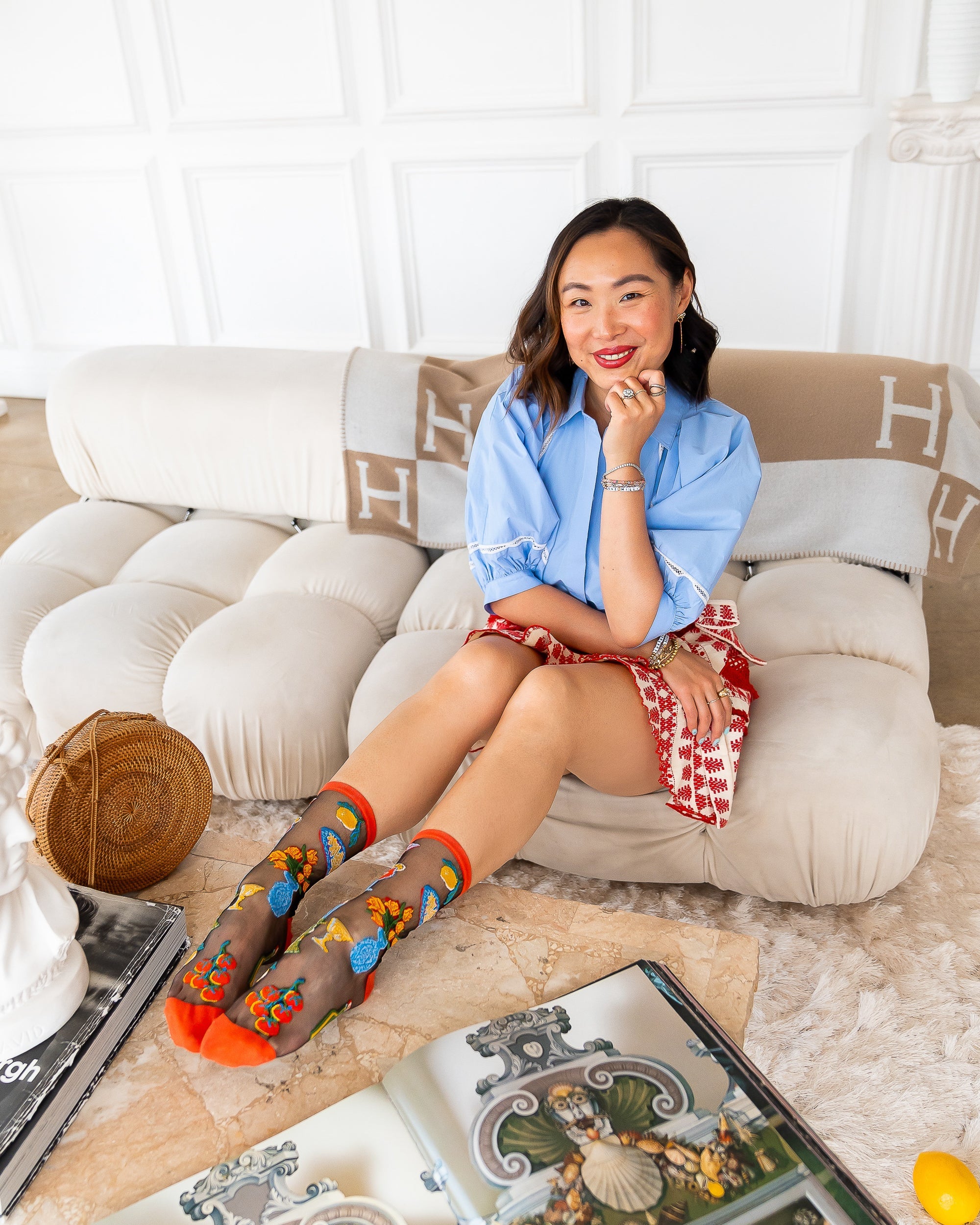 La Dolce Vita Black Sheer Crew Sock Italian Table Themed