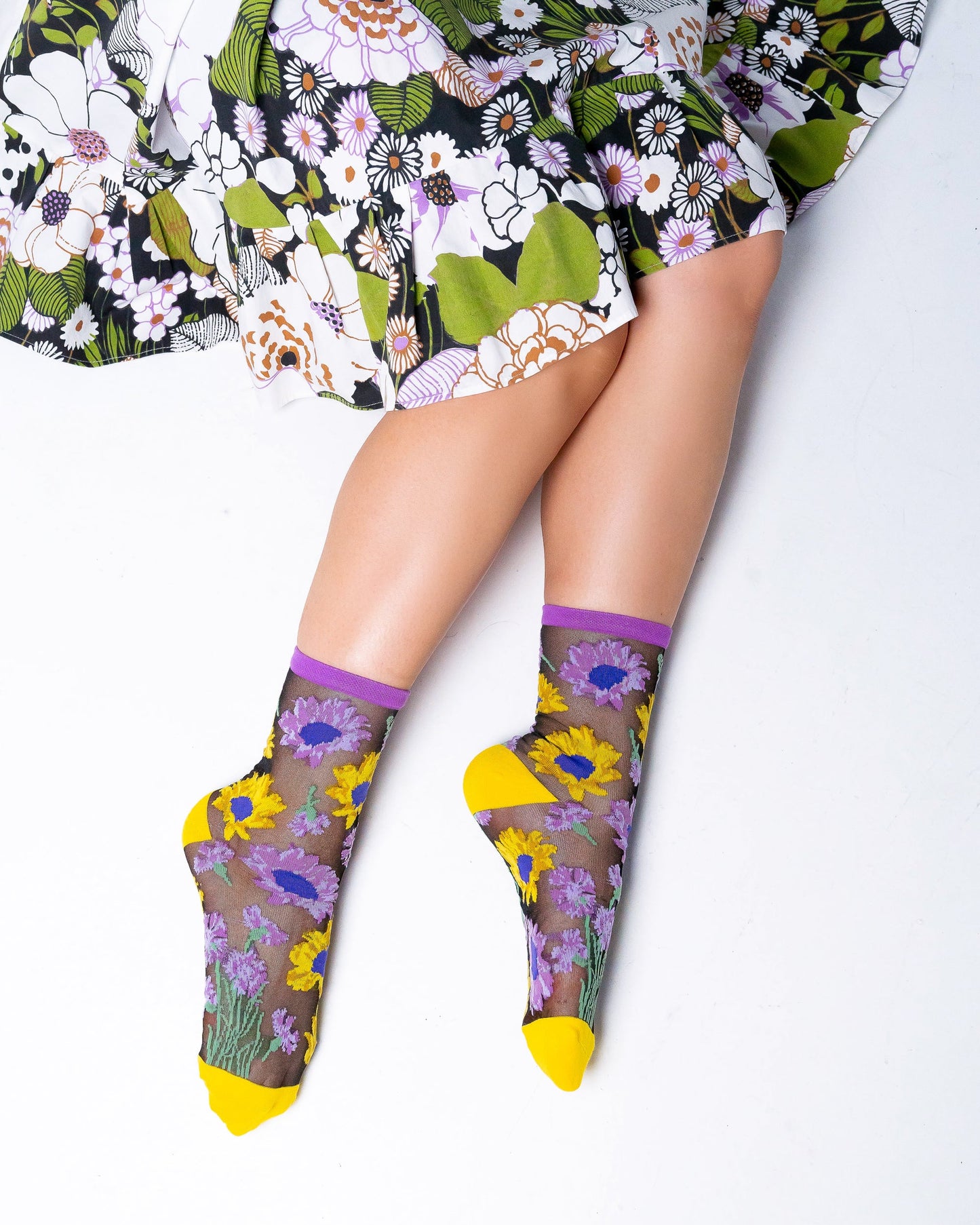 Elegant Black Sheer Crew Socks With Mixed Sunflowers