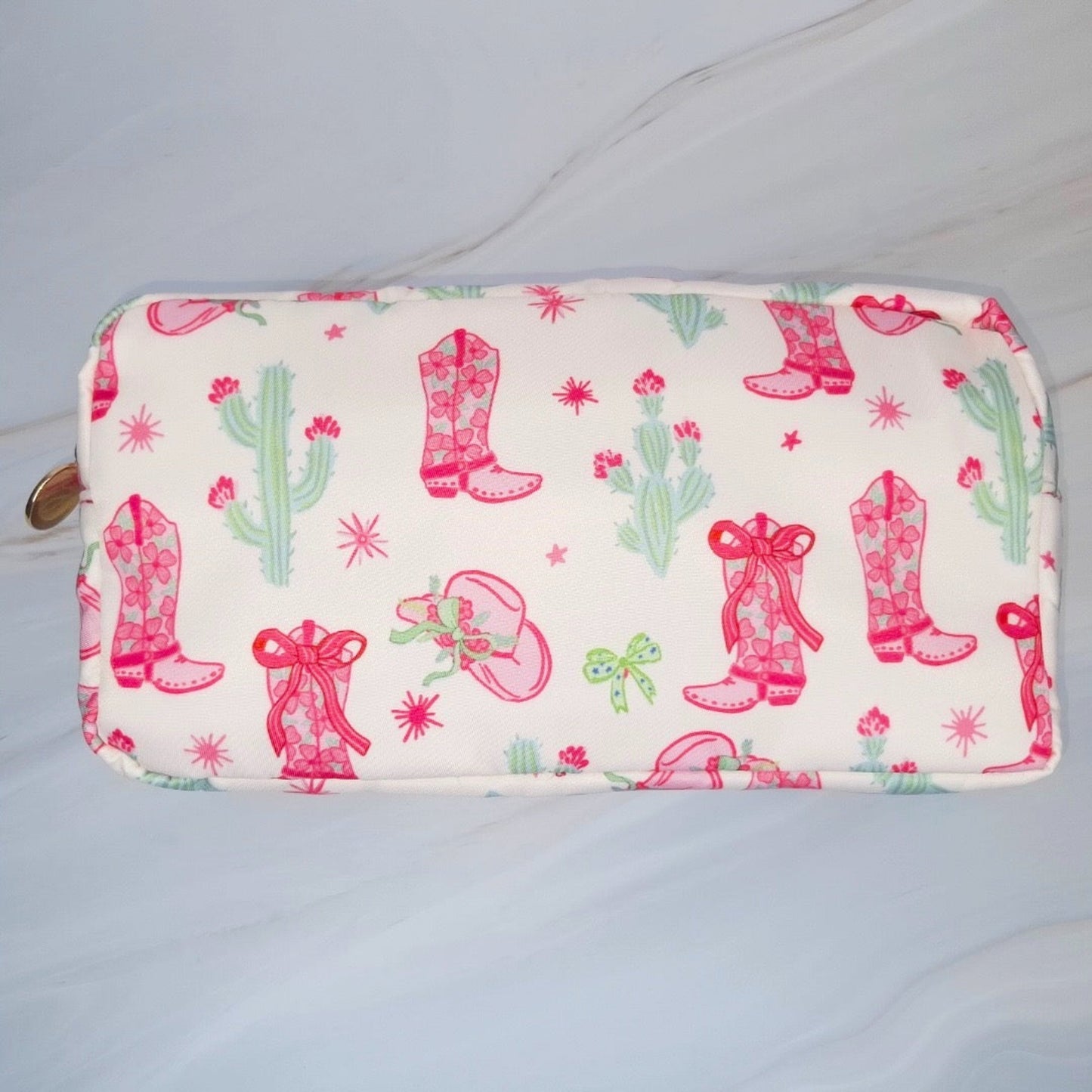 Sassy Western Vibes: Your Go-To Everyday Cosmetic Case!
