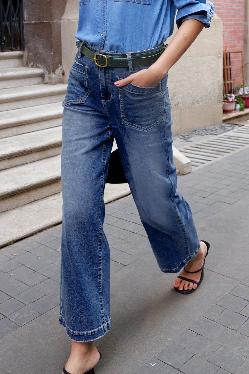 Bluing Minimalist Patch Pocket Womens Shift Jeans Classic