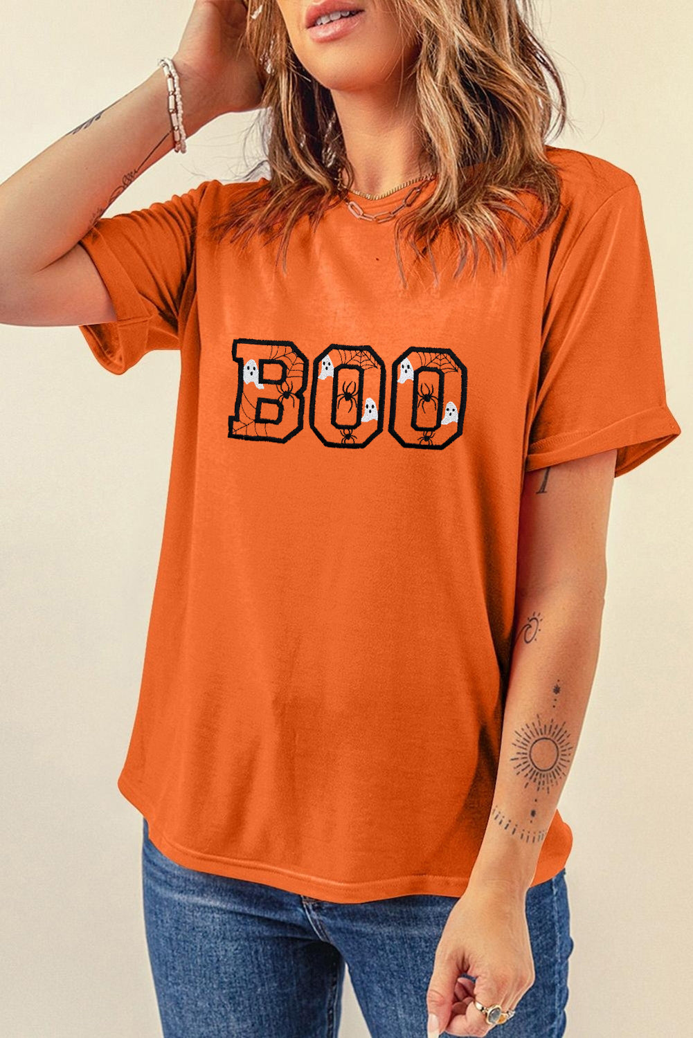 Camiseta gráfica bordada con la araña fantasma de Halloween de Orange Boo