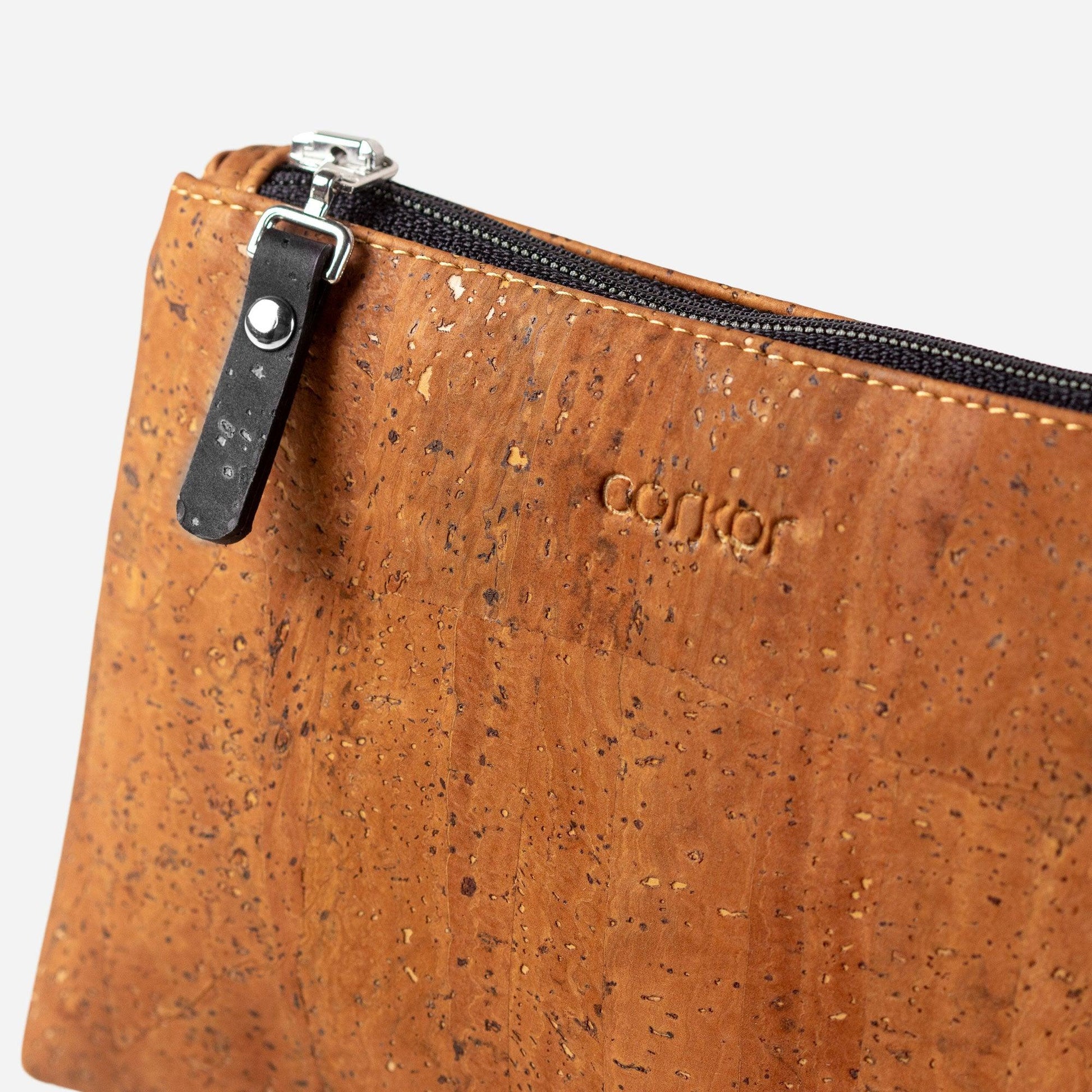 Get Glam with Our Stylish Cosmetic Organizer Makeup Bag!